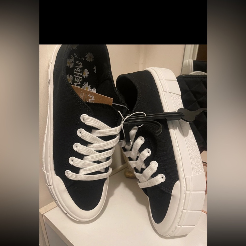 Mad love recycled sneakers new